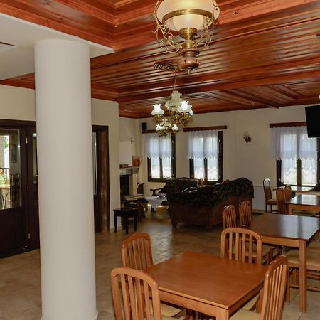 Balkoni Zagoriou Hotel Vradeto Luaran gambar